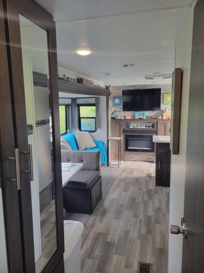 The Driftwood Oasis Apartment Уест Палм Бийч Екстериор снимка